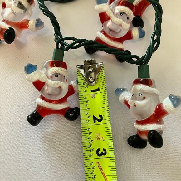 Merry Brite Santa Claus Indoor/Outdoor LED String Christmas Tree Lights 6ft. - Picture 4 of 6